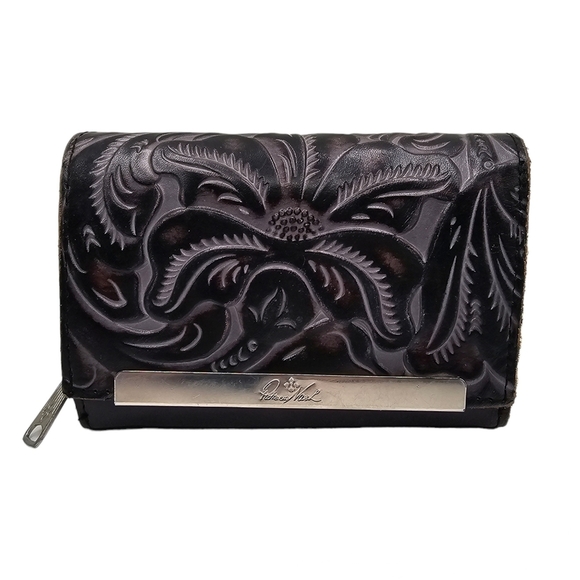 Patricia Nash Handbags - Patricia Nash Cametti Black Tuscan LeatherTooled trifold Wallet with RFID